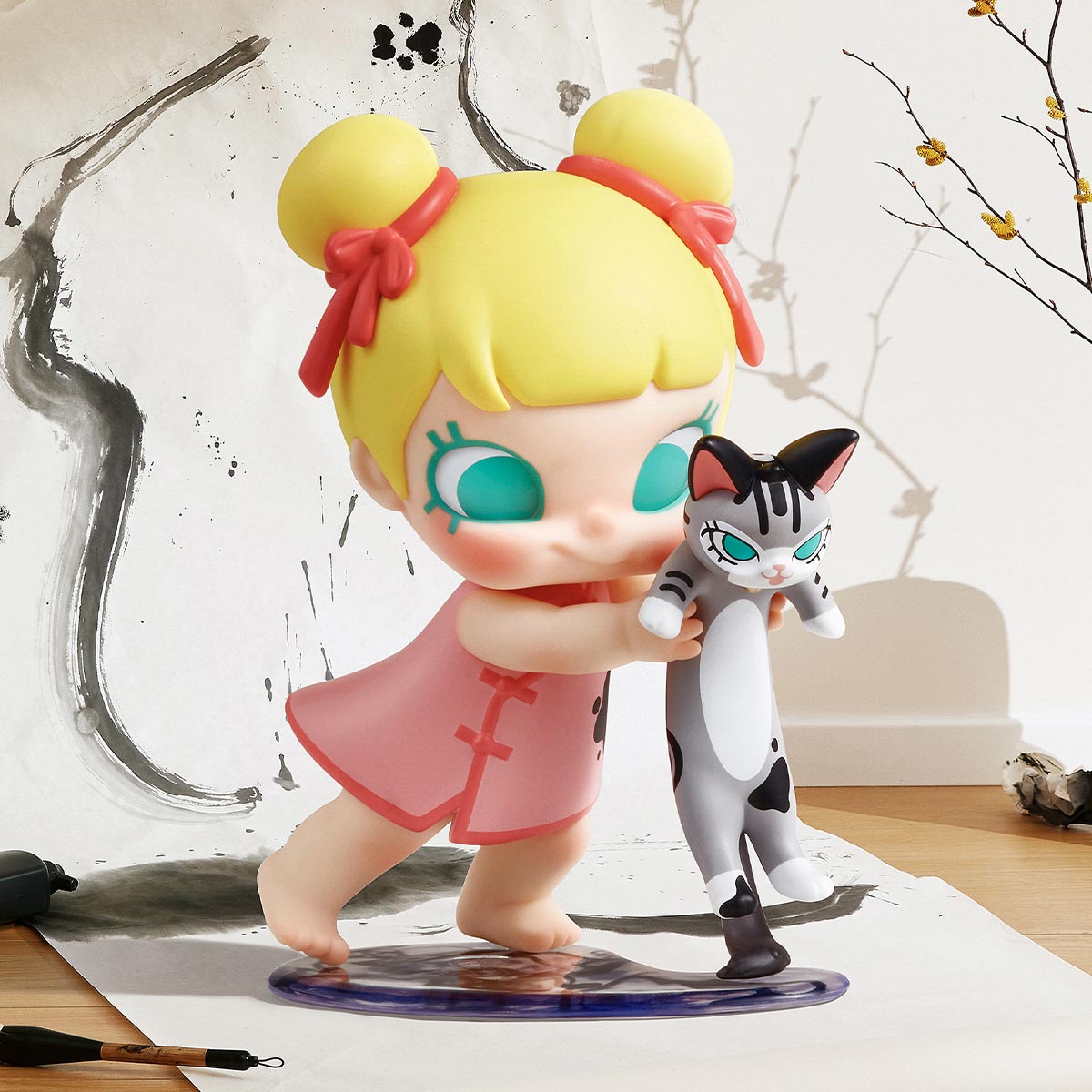 "Baby Molly & Baby Tabby" Figure