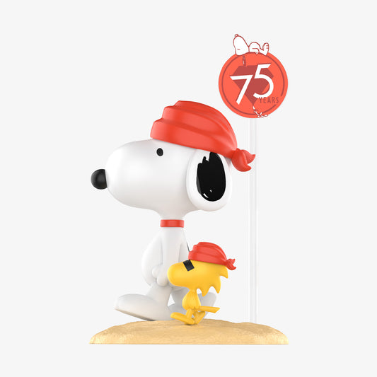 Peanuts 75th Anniversary "Snoopy Comic Life"