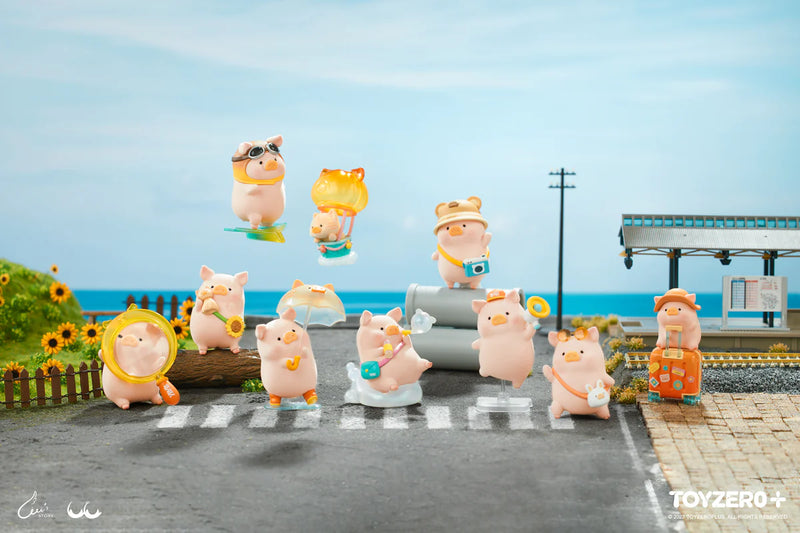 Lulu The Piggy "Travel" Figure-zoom-