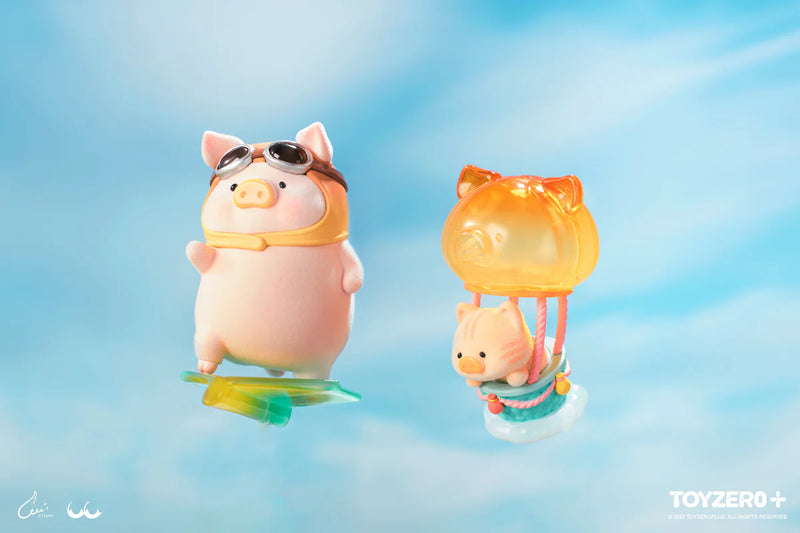 Lulu The Piggy "Travel" Figure-zoom-